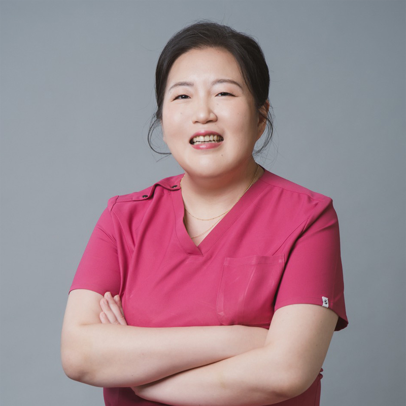 兒童牙科 李卓怜醫師